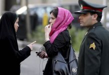 Mullah bën thirrje për goditjen mbi gratë e Iranit mbi kodin e veshjes