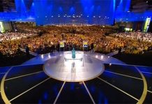 Një vit pas marrëveshjes bërthamore, të dy fraksionet dështojnë, regjimi iranian është në prag të përmbysjes