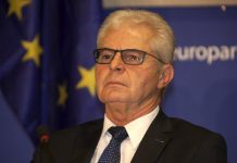 Eurodeputeti austriak bën thirrje për njohjen e Opozitës Demokratike të udhëhequr nga Maryam Rajavi