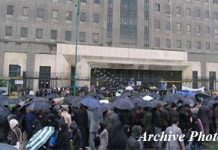 Tubim i sindikatës përpara parlamentit të regjimit iranian