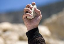 Vazhdon ndëshkimi çnjerëzor me lapidim i regjimit iranian