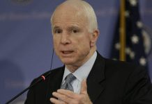 Senatori John McCain: Udhëtimi i Donald Trump-it është një mesazh i fuqishëm për regjimin e Iranit