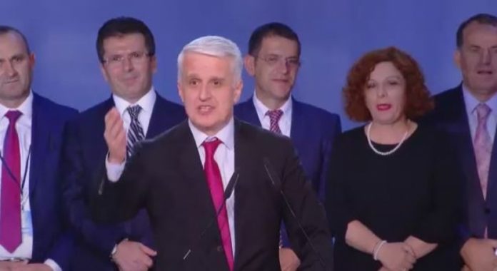 e791ab626e6785062374d45b25cc6e7f_XL