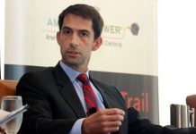 Senatori i SHBA Tom Cotton shpreh solidaritetin me iranianët që flasin hapur kundër regjimit