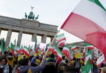 Populli iranian kërkon ndryshimin e regjimit, dhe e kërkon tani