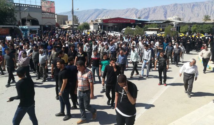 Protests-in-Kazerun-iran-800