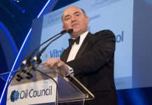 Prodhuesi më i Madh i Naftës Thotë që Shmangia e Sanksioneve të SHBA ndaj Regjimit Iranian do të Jetë Gati e Pamundur