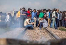 Iran: Punëtorët dhe Tregtarët Protestojnë në Disa Qytete