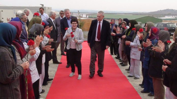 German-Parliamentarians-visit-PMOI-MEK-in-Albania-1-800