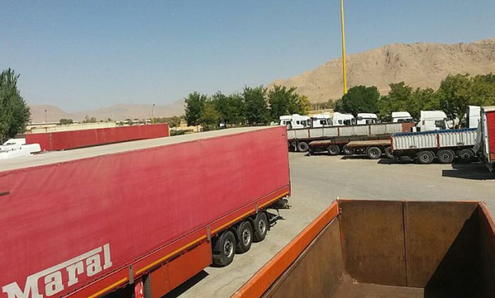 Iran-Regime-Scared-of-Protesters-and-PMOI-MEK