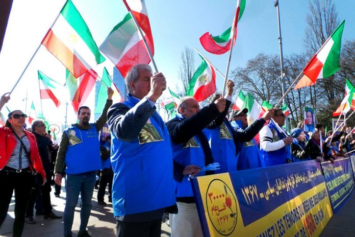 UN_Headquarters_in_Geneva_Demonstration_Against_Human_Rights_Violation_in_Iran