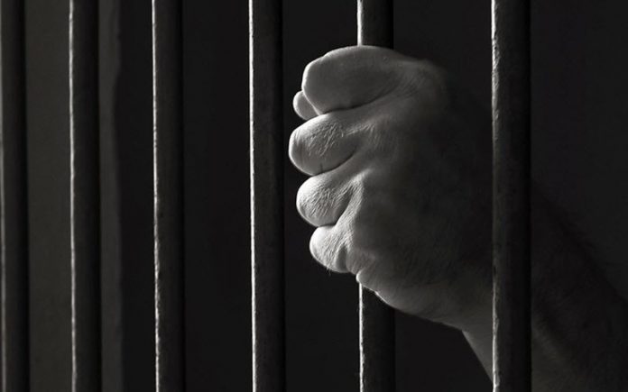 Iran-August-arrests-harsh-sentences-activists-800