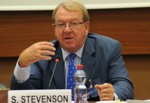 Ish-Ligjvënësi Europian Bën Thirrje për Politikë të Re të Ashpër nga BE mbi Iranin