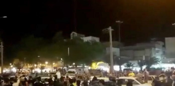 Iran_protests-In_Mahshahr_southern_Iran_popular_protests_and_clashes_that_began_on_Nov_18_continued_on_Nov_19_1