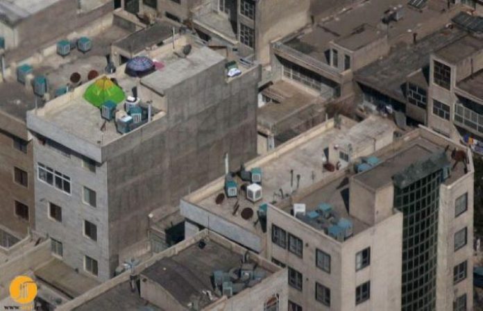 Tehran-living-on-rooftops