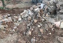 Agjentët shtetërorë shkatërrojnë varrin e Navid Afkari në Sangsar, Shiraz