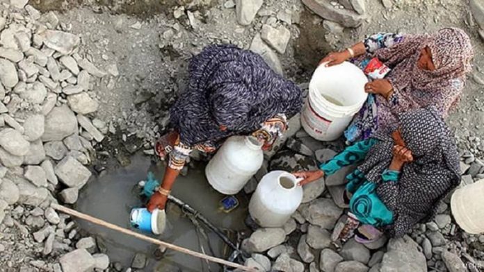 irans-water-crisis-and-regimes-role-696x392