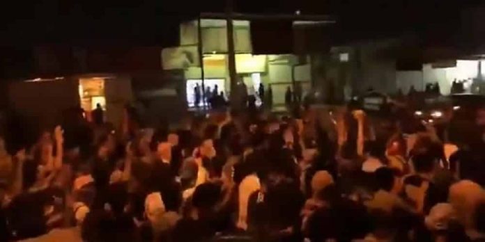 More-cities-join-water-protests-on-fifth-night-in-SW-Iran-despite-brutal-crackdown-1