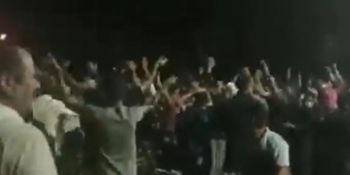 More-provinces-join-water-protests-on-seventh-night