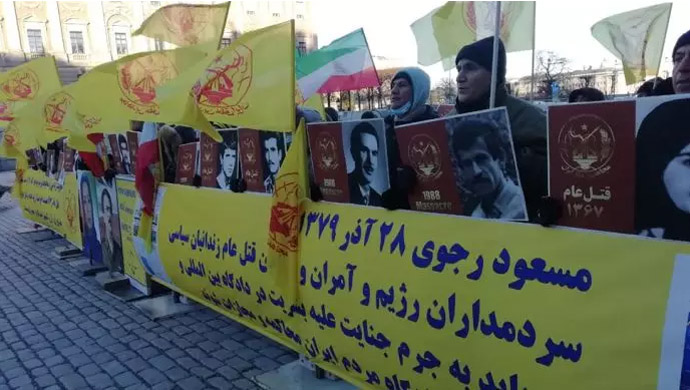 Iranian-Resistance-supporters-gather-in-front-of-Stockholm-court