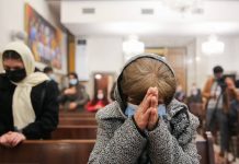 Persekutimi i të krishterëve iranianë u përshpejtua në 2021 si pjesë e tendencës më të gjerë represive