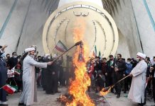 Panairi i dështuar i përvjetorit të regjimit të Iranit tregoi mungesën e legjitimitetit