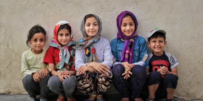 Irans-children-750x375