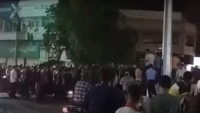 Iran-protests-over-the-prices-of-basic-goods