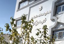 Teheran: Të rinjtë sfidues synojnë selinë e organizatës së burgjeve të regjimit