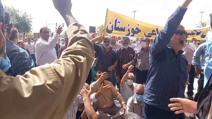 Ahvaz-Protest-gathering-of-pensioners
