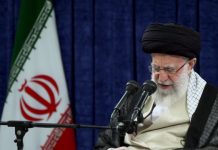 Khamenei zbulon terrorin e tij nga trazirat në rritje