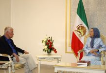 Laureati i Nobelit Zoti Richard Roberts viziton anëtarët e MEK-ut në Ashraf-3 në Shqipëri dhe takohet me Maryam Rajavi