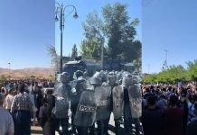 Qytetarët e tërbuar protestojnë për vrasjen e Mahsa Aminit