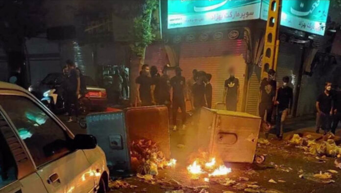 Iran-Protests-December-14-2022-696x395