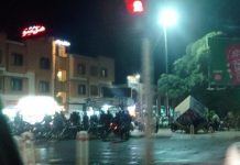 Qytetet e Iranit vazhdojnë mitingjet me protesta të natës, sulme nëpër zyrat e regjimit