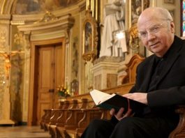 Peshkopi Jacques Gaillot: Një mik i rezistencës iraniane, një trashëgimi që jeton