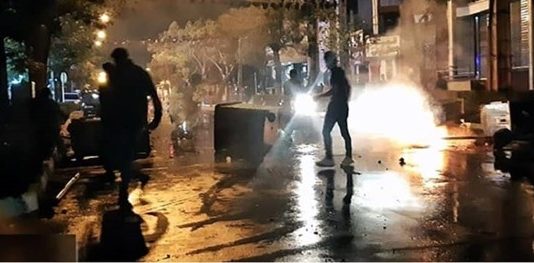 Editoriali: Protestat Mbarëkombëtare në Iran Kumtojnë Rënien e Pashmangshme të Regjimit