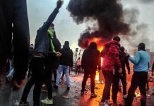 Regjimi i Iranit po shton ekzekutimet për të shmangur rënien e tij të pashmangshme