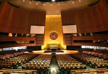 Miratimi i Rezolutës së 70-të të Kombeve të Bashkuara në Asamblenë e Përgjithshme që dënon shkeljet e të drejtave të njeriut në Iran .