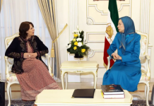 TAKIM ME ROSALÍA ARTEAGA SERRANO, ISH ZËVENDËSPRESIDENTI I EKUADORIT