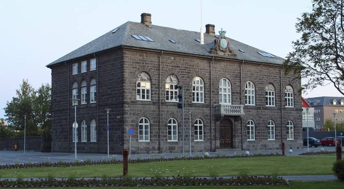 Parlamentit Islandez Mbështetja e ligjvënësve në vende të ndryshme për rezistencën e Iranit vazhdon të rritet