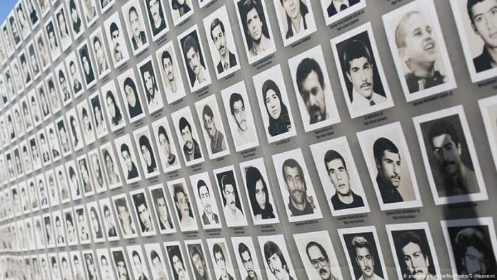 Ekspertët e OKB-së bëjnë thirrje për përgjegjësi në masakrën e Iranit të vitit 1988