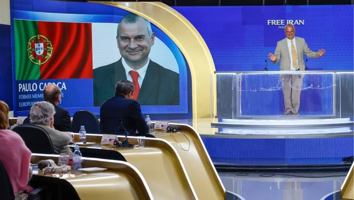 Ish-deputeti portugez Paulo Casaca-Regjimi i Iranit përdor burime të huaja për terrorizëm dhe dezinformim Ish-deputeti portugez Paulo Casaca-Regjimi i Iranit përdor burime të huaja për terrorizëm dhe dezinformim