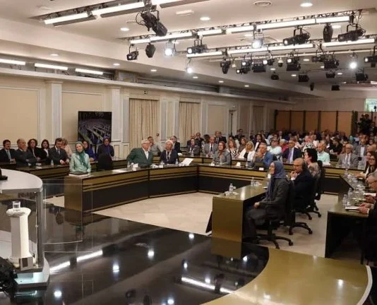 Konferenca e NCRI shënon përvjetorin e Masakrës së Iranit të vitit 1988 me folësit kryesorë ndërkombëtarë