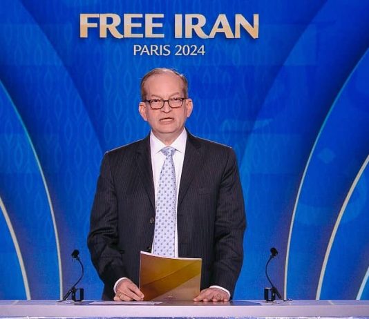 Ish-sekretari amerikan i punës Alexander Acosta: Fryma e Rezistencës jeton në rininë e Iranit