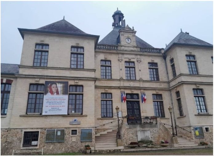 nderimi-maryam-akbari-monfared-villiers-adam-france Qyteti francez nderon Maryam Akbari Monfared, një nga të burgosurat politike më të gjata në Iran