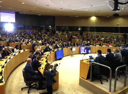 Parlamenti Evropian mirëpret Maryam Rajavi Presidentja e zgjedhur e NCRI për një konferencë mbi të ardhmen e Iranit Parlamenti Evropian mirëpret Maryam Rajavi Presidentja e zgjedhur e NCRI për një konferencë mbi të ardhmen e Iranit