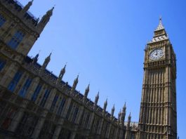 Mbi 250 deputetë në Parlamentin e Mbretërisë së Bashkuar tubohen prapa Lëvizjes për Lirinë e Iranit, duke bërë thirrje për t'i dhënë fund ekzekutimeve