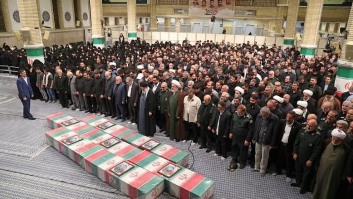 Klerikët Sundues të Iranit Bien në Histeri ndërsa Frika nga Kolapsi Rritet