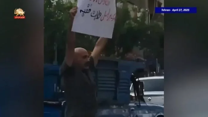 Protestat në Iran- Protestuesi i Guximshëm i Teheranit Arrestohet Pasi Thirri “Vdekje Khameneit” në Mes të Ditës